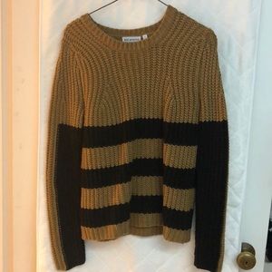 525 America sweater